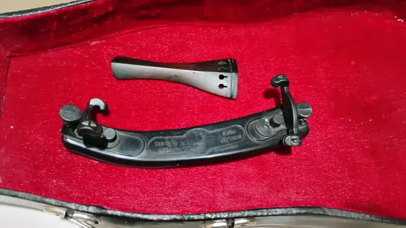 Violín con estuche rigido - 4