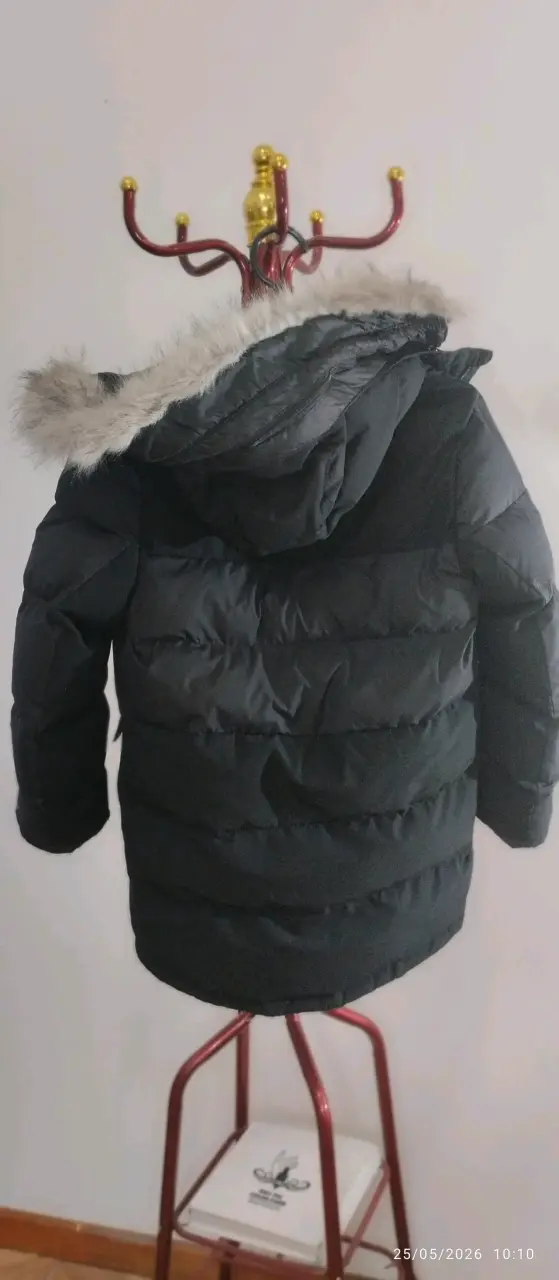 Parka negra con capucha de Columbia talla 10-12 - 2