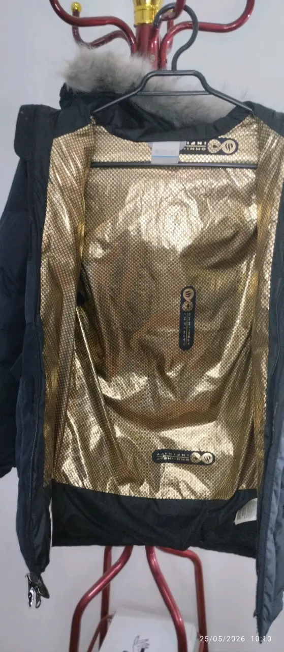 Parka negra con capucha de Columbia talla 10-12 - 3