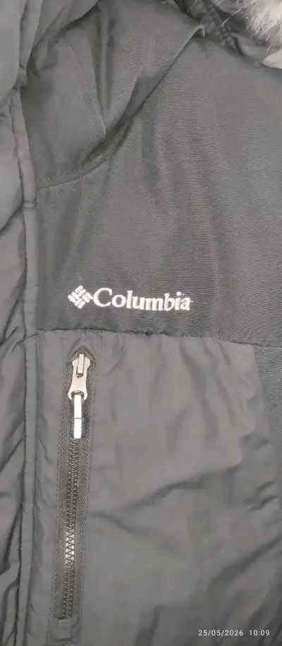 Parka negra con capucha de Columbia talla 10-12 - miniatura 4