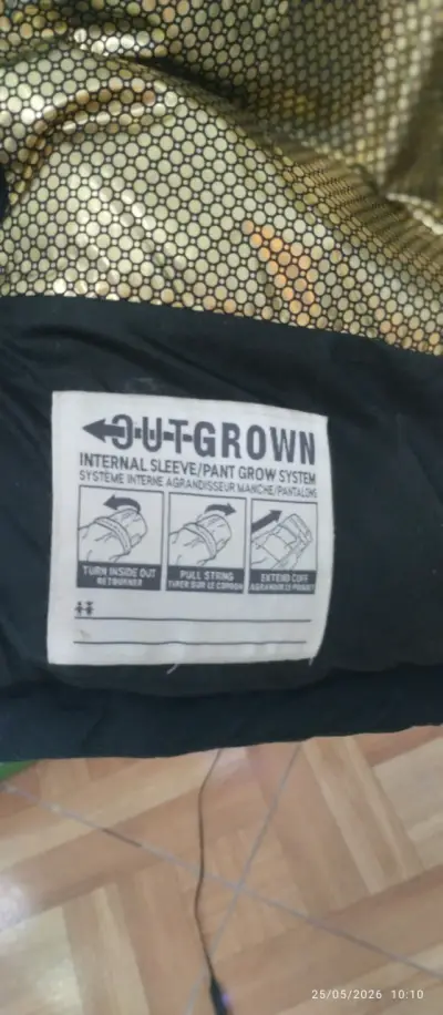 Parka negra con capucha de Columbia talla 10-12 - miniatura 6