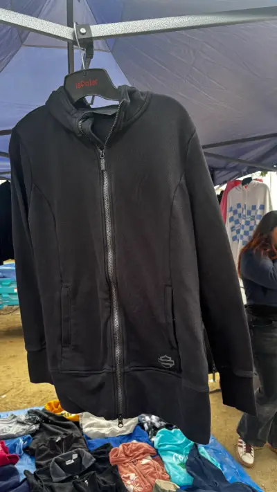 Polerón negro con cierre marca Harley Davidson - miniatura 1