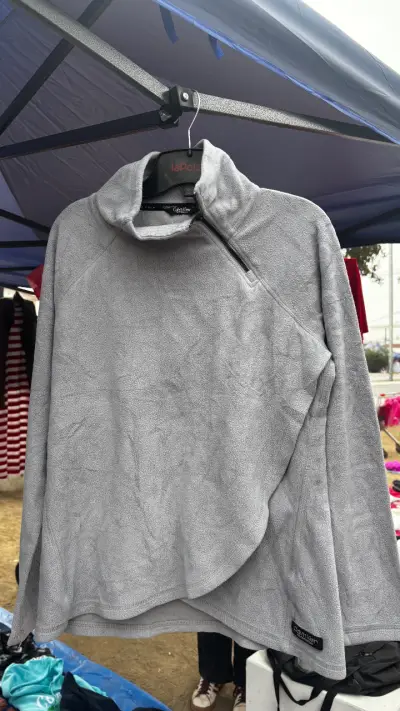 Polerón Calvin Klein gris - miniatura 2