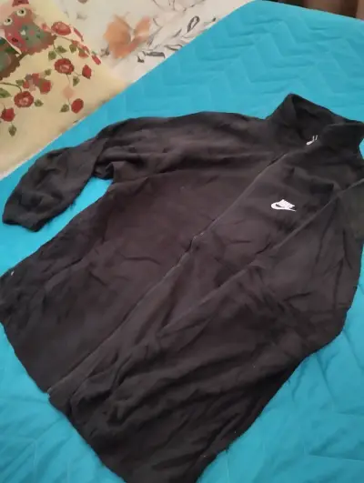 Chaqueta deportiva negra - miniatura 1