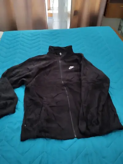 Chaqueta deportiva negra - miniatura 2