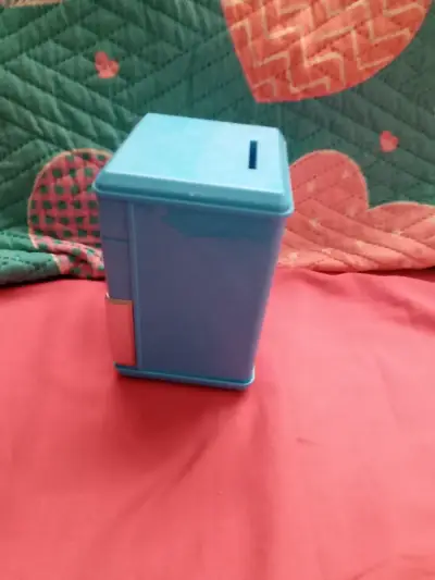 Cajita de ahorro infantil - miniatura 4
