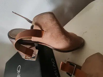 Zapatos Vía Uno_Peep Shoe. - miniatura 1