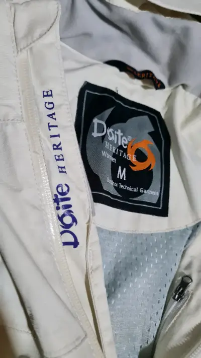 Chaqueta outdoor blanca Doite - miniatura 3