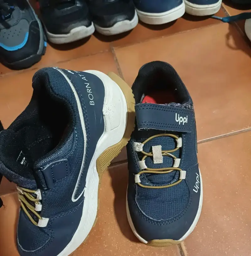 Zapatillas deportivas azules - 1