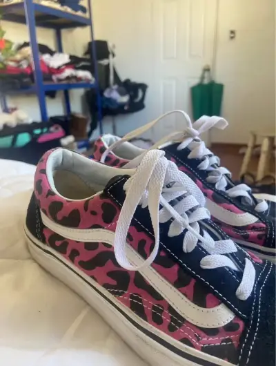 Zapatillas Vans con estampado animal print - miniatura 1