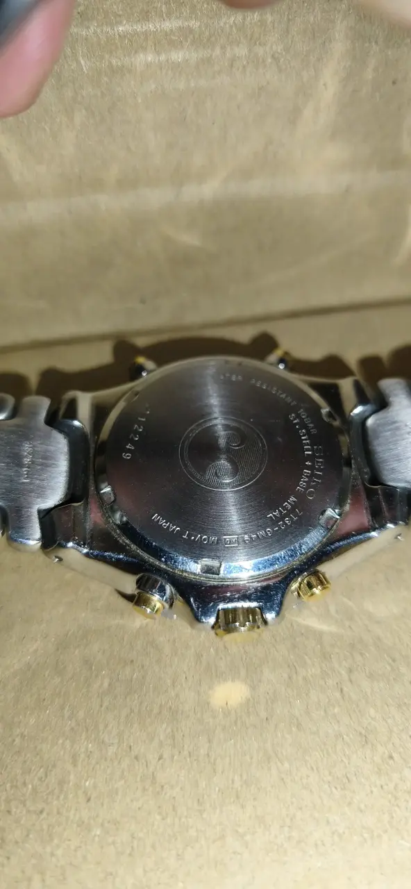 Reloj cronógrafo Seiko dorado y plateado - 2