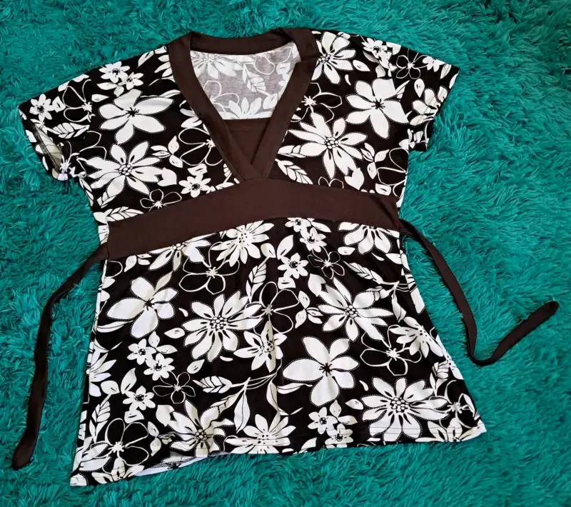 Blusa estampada floreada - 1
