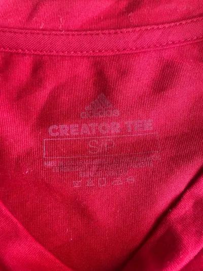 Polera roja Adidas - miniatura 3