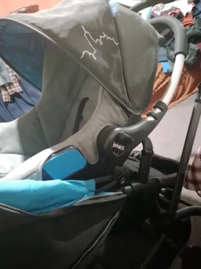 Coche de bebé Infanti - miniatura 3