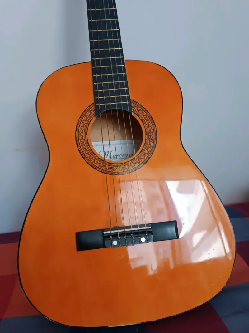 Guitarra clásica Mercury MCG34 - 3