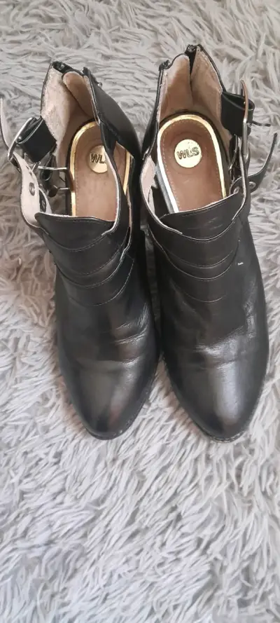 Botines negros de cuero - miniatura 2
