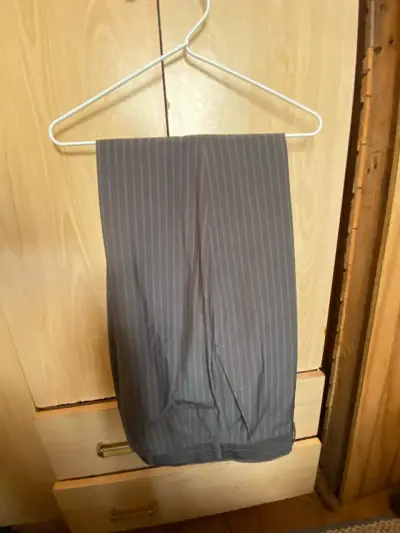 Terno gris talla 46 - miniatura 2