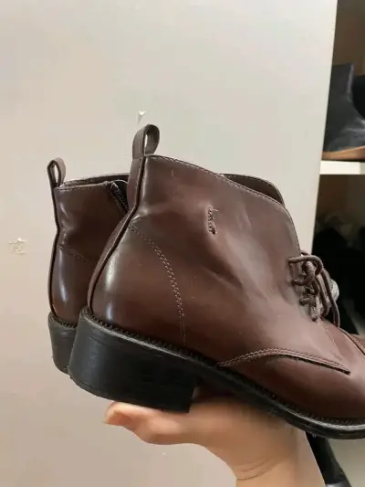 Botin de cuero marrón,excelente calidad talla 38 - miniatura 1