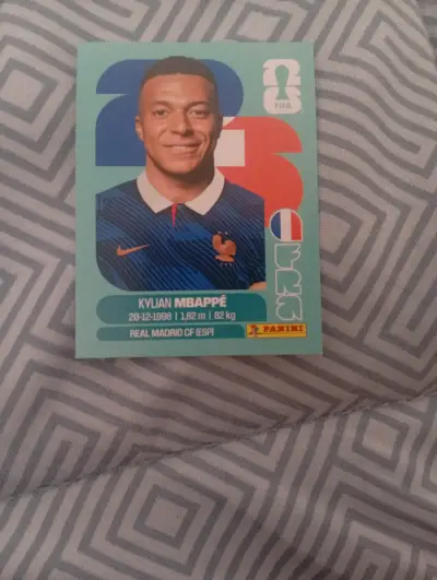 Extra sticker de cristiano ronaldo-mbappe-dembele - miniatura 3