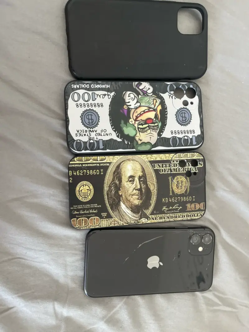 iPhone 11 - 3