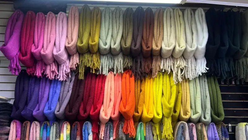 3 Maxi Bufandas de colores variados