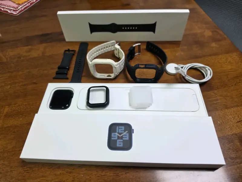 Apple Watch SE 44mm GPS - 2