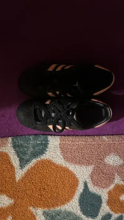 Superstar negras con detalles rosados - miniatura 2