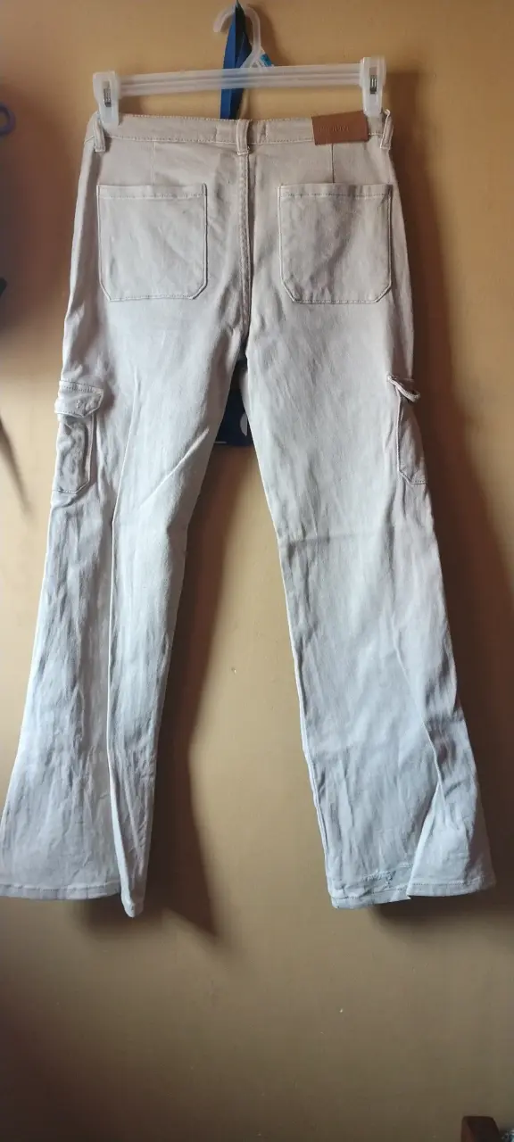 Pantalón cargo beige - 2