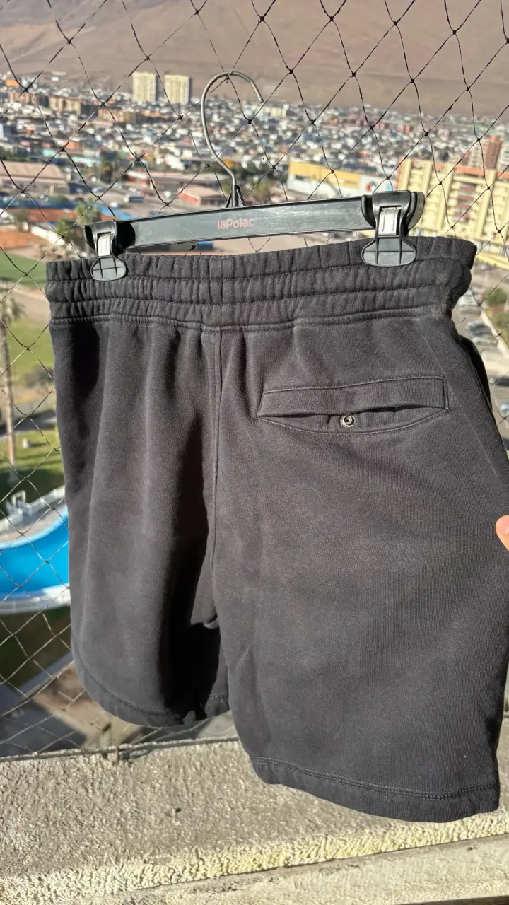 Short gymshark negro hombre S - 2