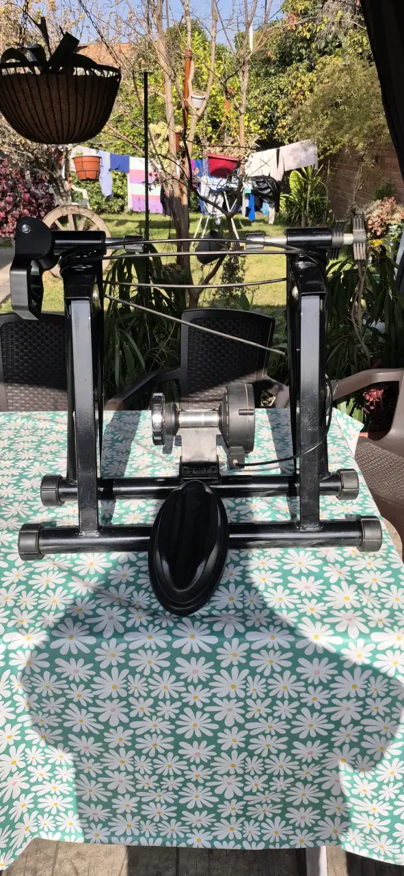 Rodillo para bicicleta negro - 1