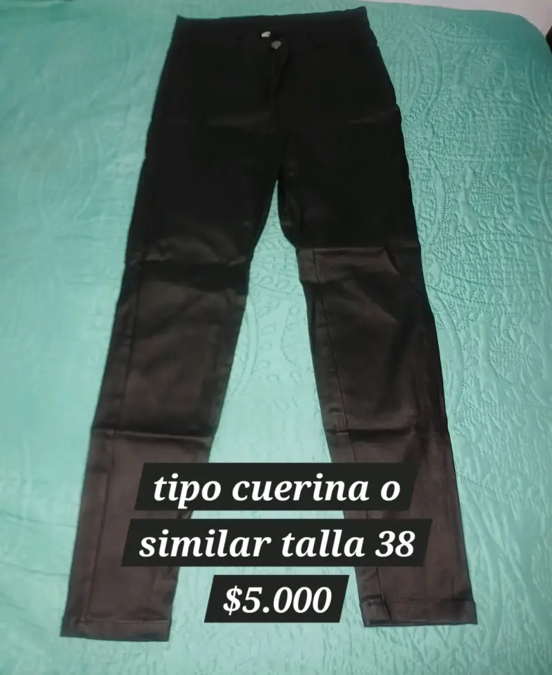 Pantalón tipo cuerina negro - 1