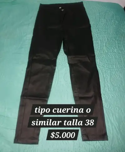 Pantalón tipo cuerina negro - miniatura 1