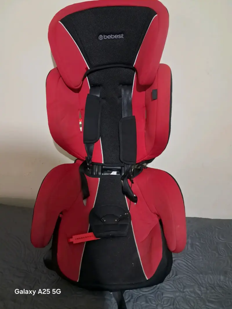 Silla de auto Bebesit roja