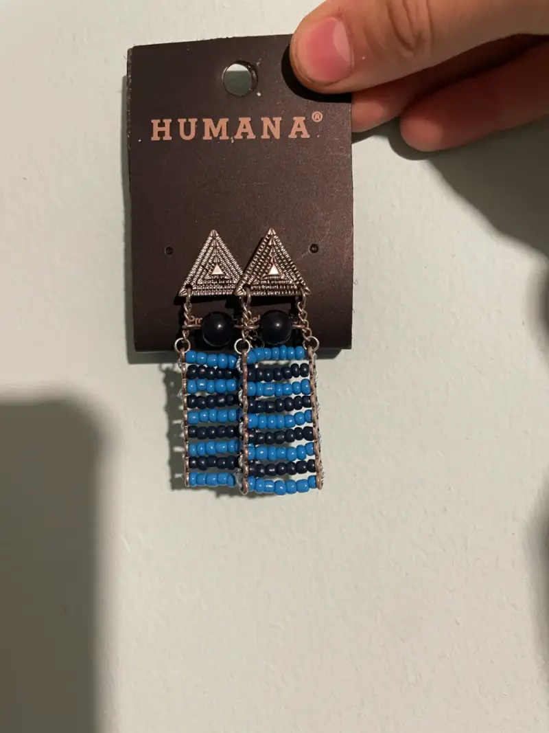 Aros colgantes Humaná con cuentas azules