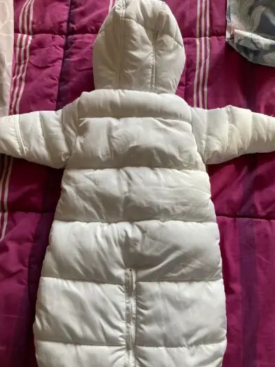 Enterito polar blanco con capucha - miniatura 2