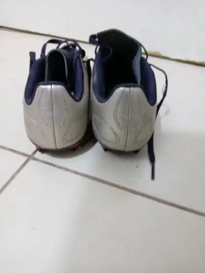 Zapatillas deportivas plateadas - miniatura 3