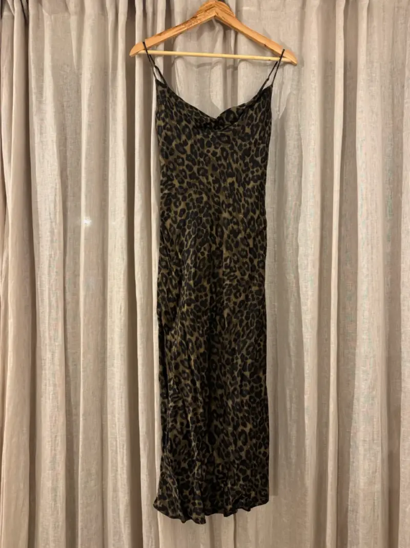 Vestido lencero cuello bote Zara XS - 1