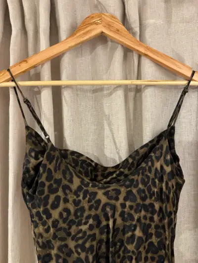 Vestido lencero cuello bote Zara XS - miniatura 3
