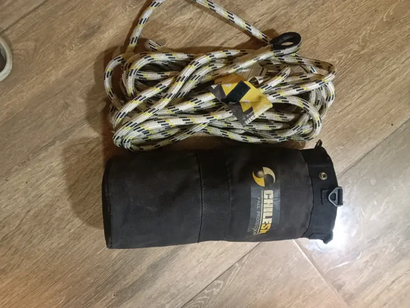 Cuerda con bolsa de seguridad
