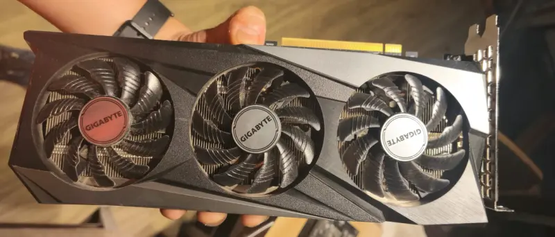 Tarjeta gráfica Gigabyte RTX3060 12GB IMPECABLE - 2