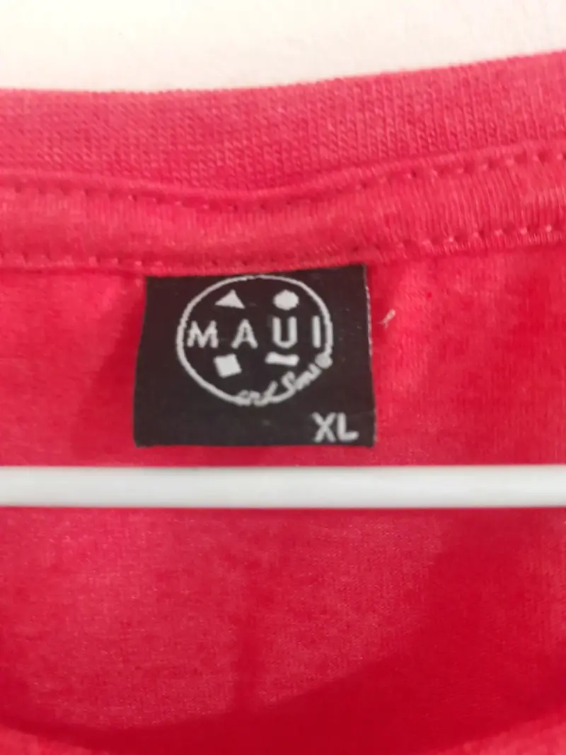Polera roja con estampado Maui - 3
