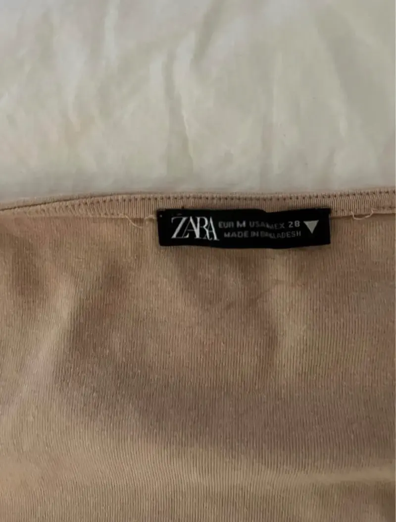 Polera beige cuadrada Zara - 2