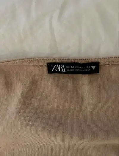 Polera beige cuadrada Zara - miniatura 2