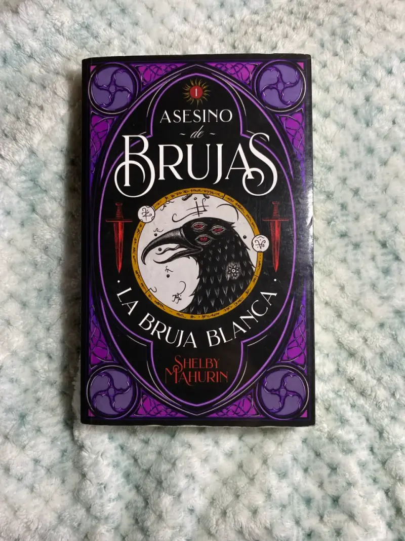 Libro 'Asesino de Brujas: La Bruja Blanca' - 1