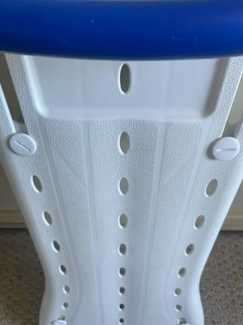 Tabla de baño blanca con asa azul - 2