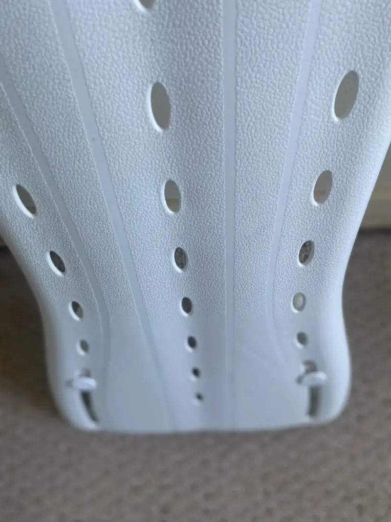 Tabla de baño blanca con asa azul - 3