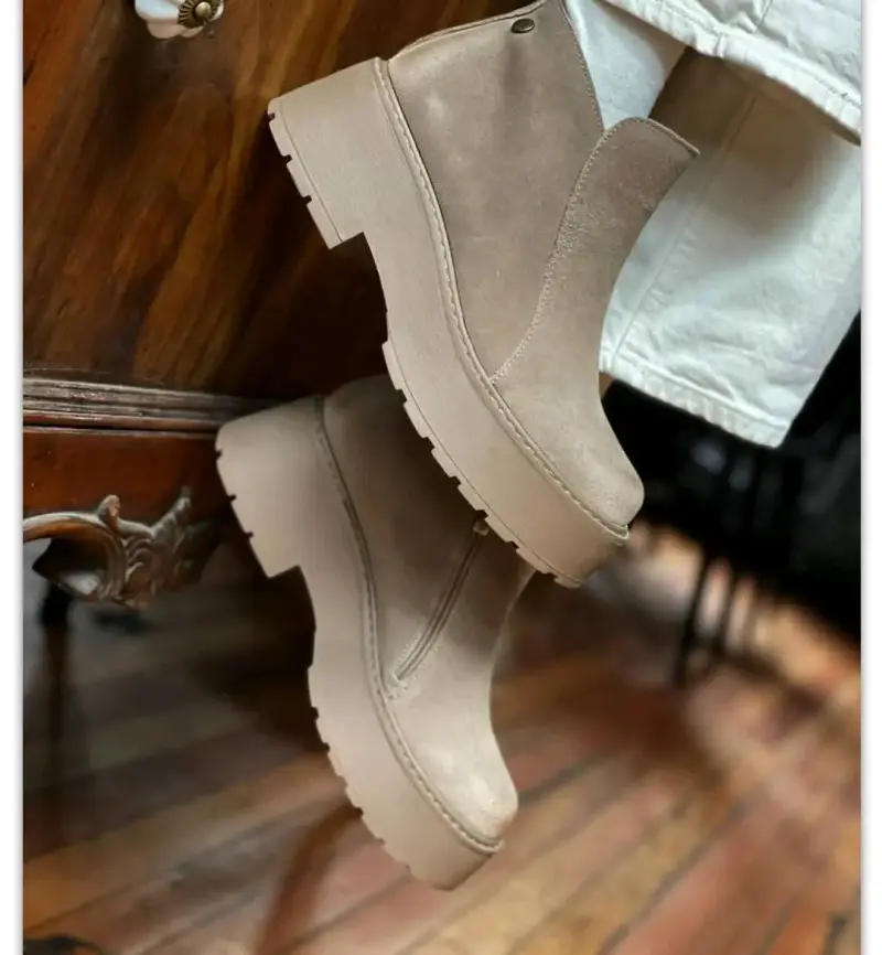 Botines beige con plataforma - 1