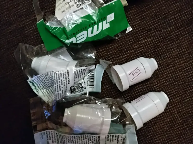 Filtros de agua plásticos nuevos