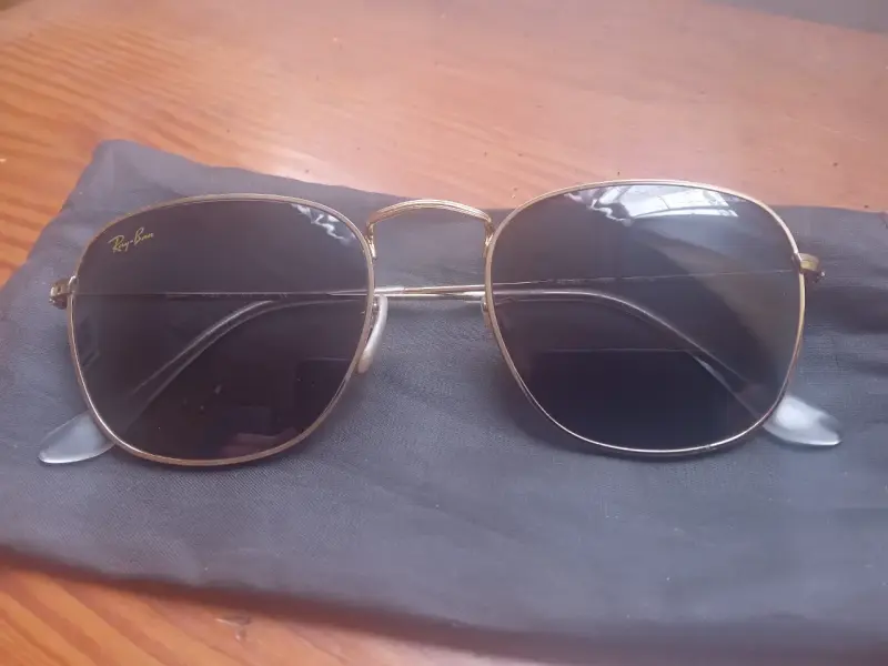 Lentes de sol Ray-Ban dorados - 1