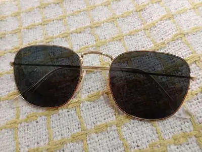 Lentes de sol Ray-Ban dorados - miniatura 2